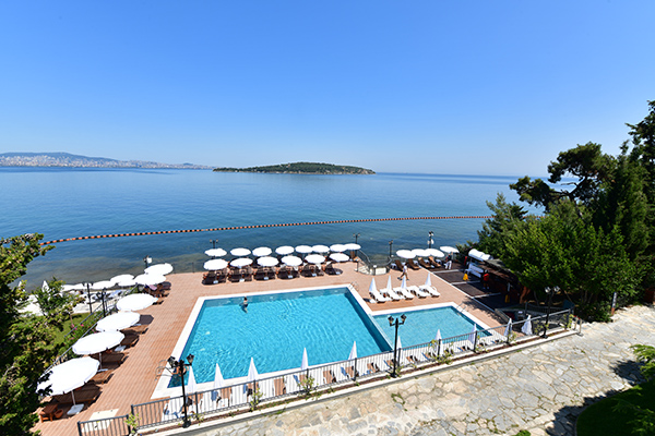Beltur Büyükada - Beach and Pool